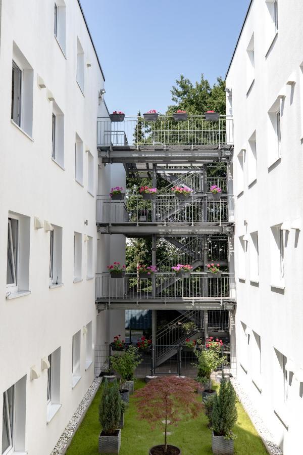 Grobo Apartments Hamburg Exterior photo